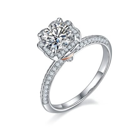 A 1-carat Luxurious And Fashionable Light Luxury Trend Jewelry Silver Ring For Men And Women, Set With Top-quality Moissanite, Made Of S925 Silver-plated Platinum Material.